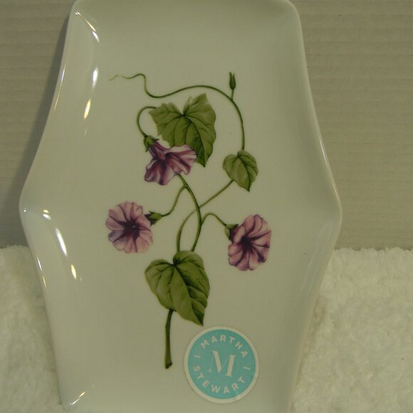 Martha Stewart Botanical Garden Shaped Decorative Plates Set of 4 Green Purple - Picture 6 of 7